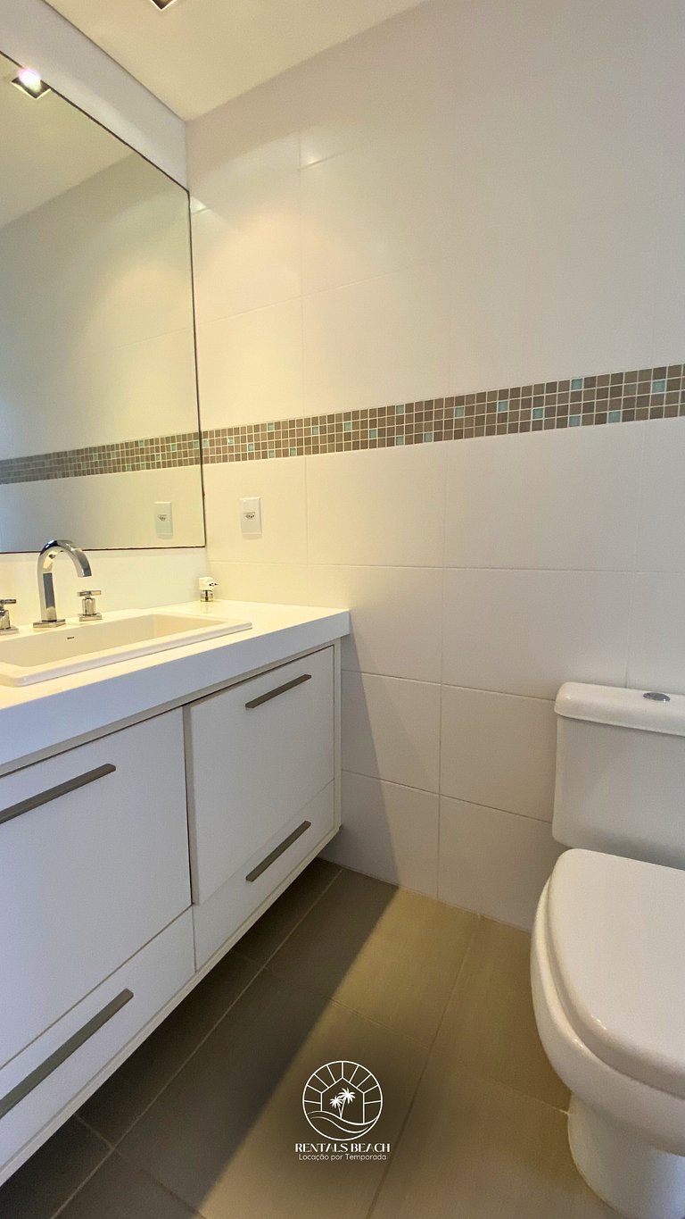 Apto 3 suíte com piscina a 190mts do mar