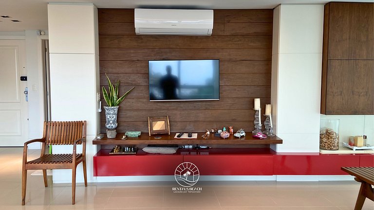 Apto 3 suíte com piscina a 190mts do mar