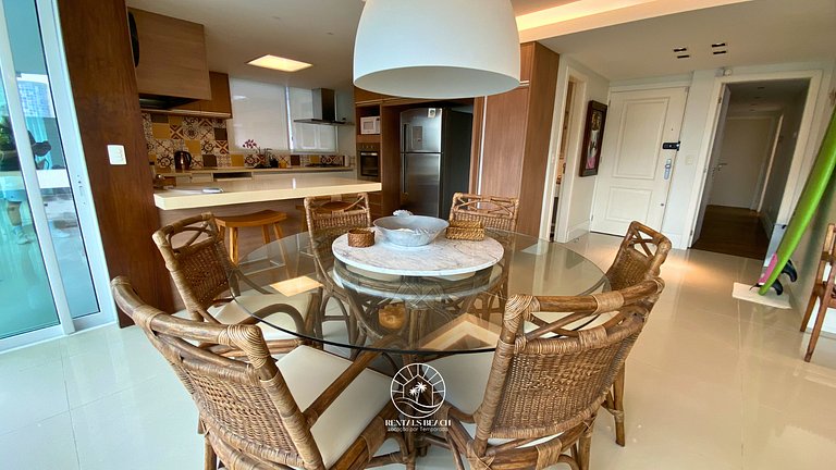 Apto 3 suíte com piscina a 190mts do mar