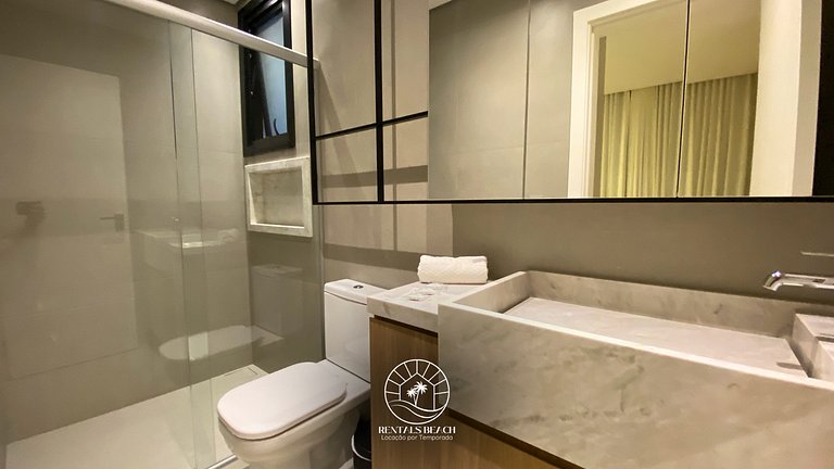 Studio a 150m da praia | ar-condicionado e piscina