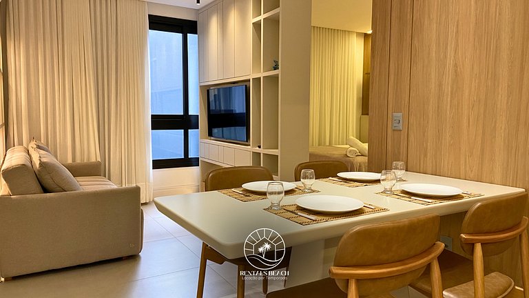 Studio a 150m da praia | ar-condicionado e piscina