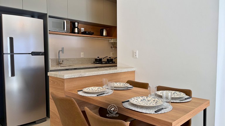 Studio Premium | Piscina | 400m do mar