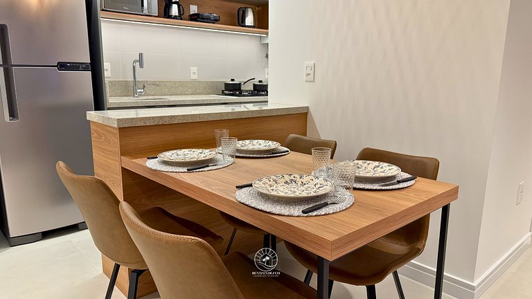 Studio Premium | Piscina | 400m do mar