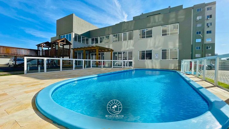 Apto com ar-condicionado | Piscina | 500m do mar