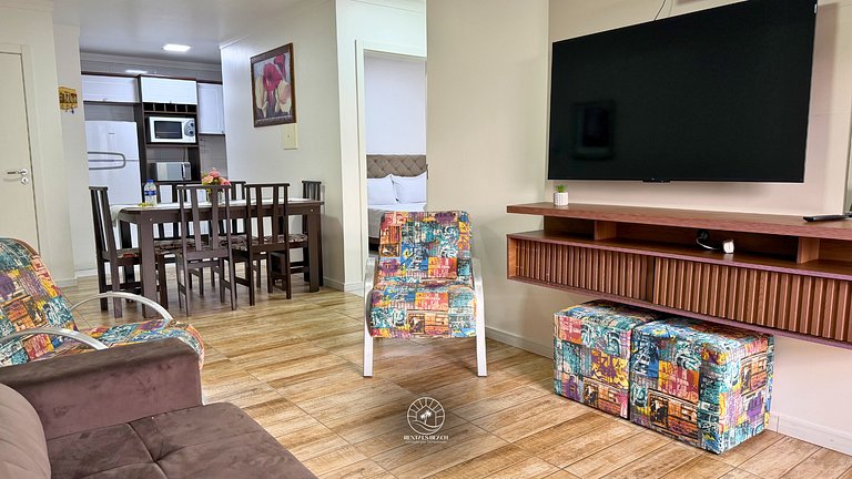 Apto com ar-condicionado | Piscina | 500m do mar